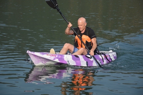 Sit on Top Fishing Canoe Kayak with 60kgs/132lbs Load Capacity and Advanced Technology
