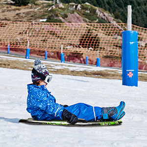 Plastic PE Core Snowboard for Kid in Winter Snow Season Child Lightweight Snow Sleds