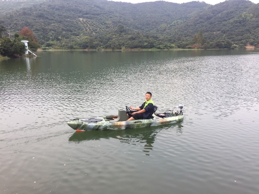 395*92*35cm Single Fishing Kayak Woowave Design With Pedal Drive and Electric Motor